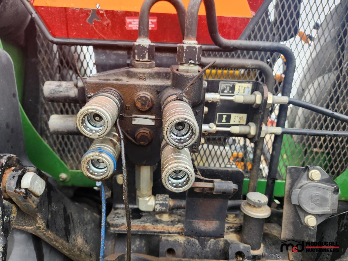 2004 John Deere 5520 Tractor
